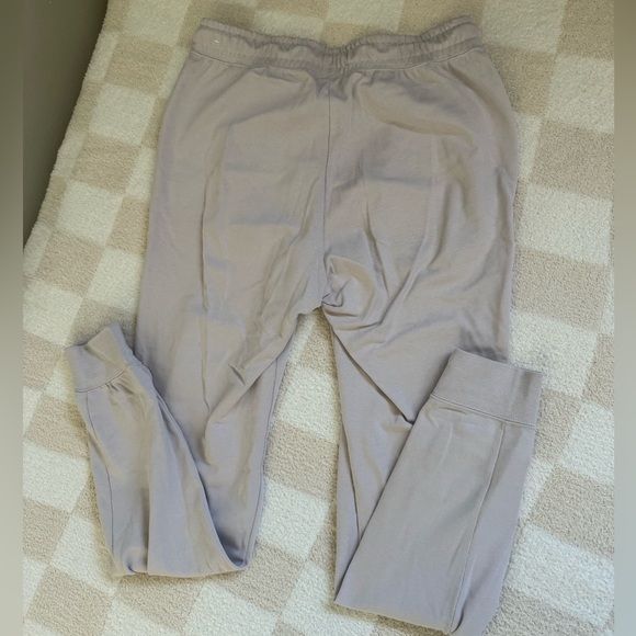 Lilac NIKE joggers - Picture 2 of 4